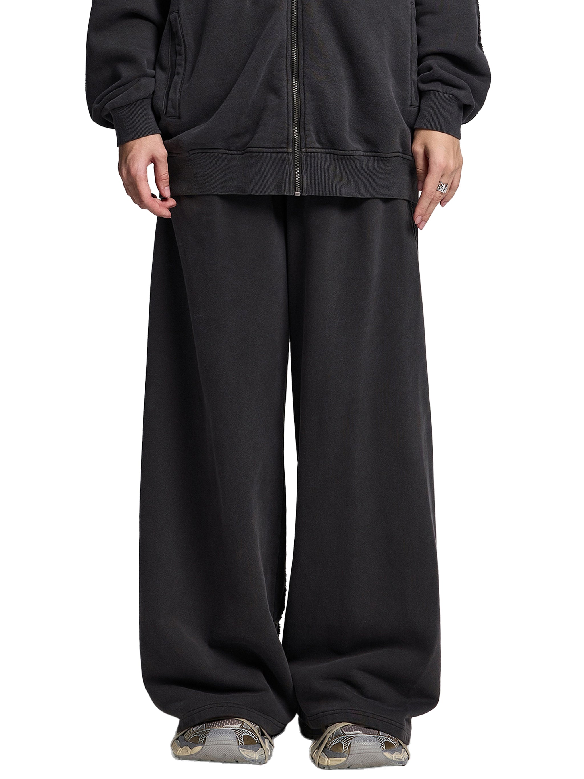 CF Snow Washed Tape Raw Edge Sweatpants